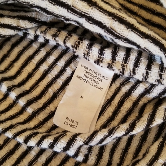 Lucky Brand Women's Top, 3/4 sleeve, Size Medium - Picture 8 of 8